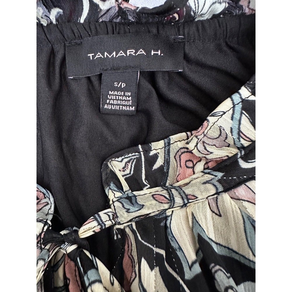 Tamara H. Sz S/P Blouse Ruffled Neckline Paisley Black w/Beige,Pink & Gold Metal - Picture 4 of 6